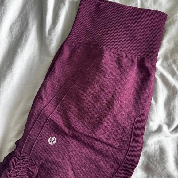 1 Lululemon In The Flow Crop II - Heathered Bordeaux Drama - Picture 5 of 9